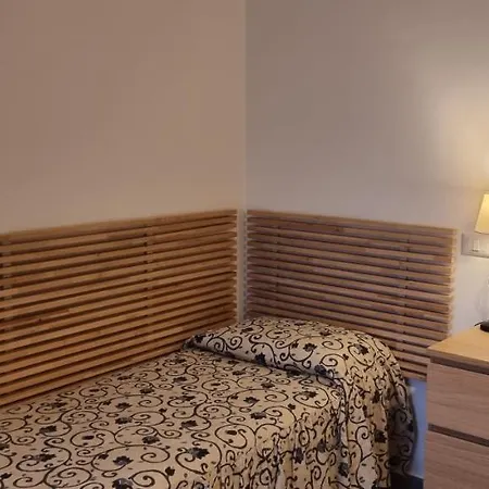 Refe Oda ve Kahvaltı Linguaglossa