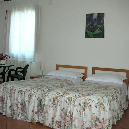 Bed & Breakfast Refe 3*